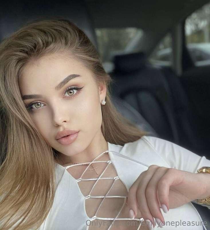 ##  💕💕💕 PRETTY STUDENT 💕💕💕

😈🥵 Pretty and we always @britney..