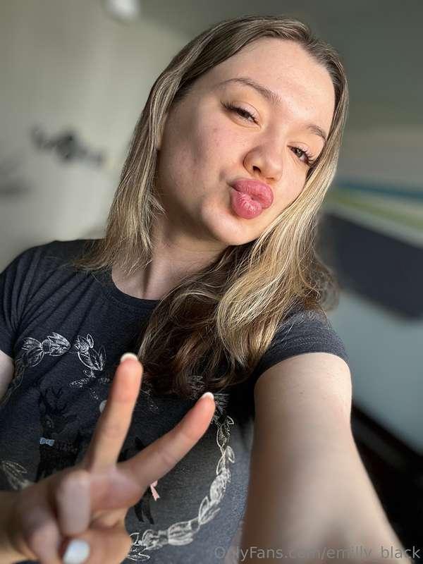 I give you all air kisses😘😘😘😘😘