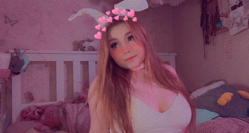White Bunny girl Enya ! 