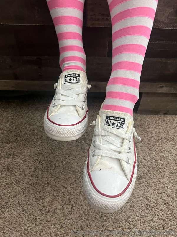 mrs_footjobqueen image #25