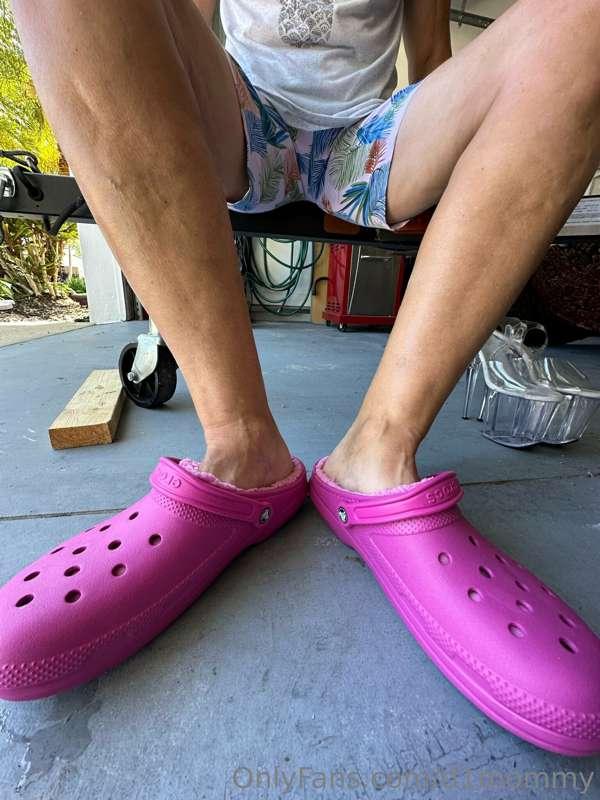 The biggest crocs you’ve ever seen!!!😱