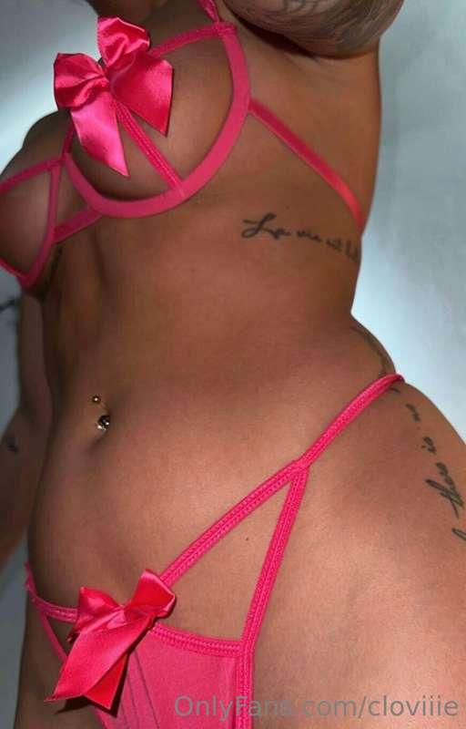 Took some as requested content in the lingerie set that was ..