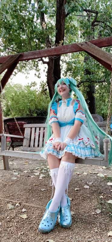 Working on a set to share for tonight ☺️☺️💕✨💖 and maybe tryi..