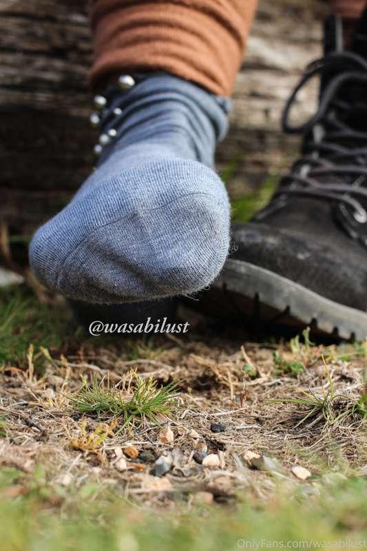 Wanna see me taking off my shoes and socks in the woods?😈 Su..
