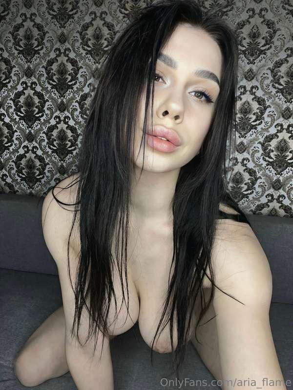 🌿 𝐅𝐫𝐞𝐞 𝐒𝐮𝐛𝐬𝐜𝐫𝐢𝐩𝐭𝐢𝐨𝐧 Your charming gf @emmareavess invites yo..