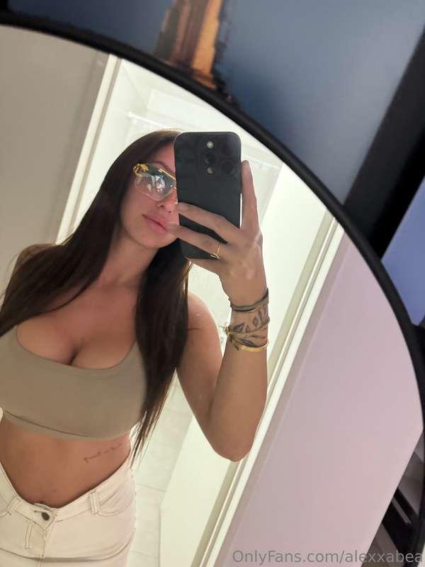 Back on your feed like I never left. 😝😏