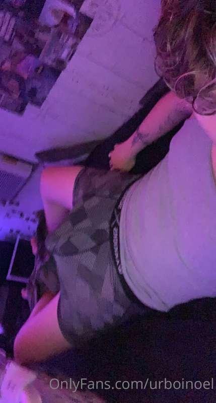I’m feeling generous, I really need someone to suck this big..