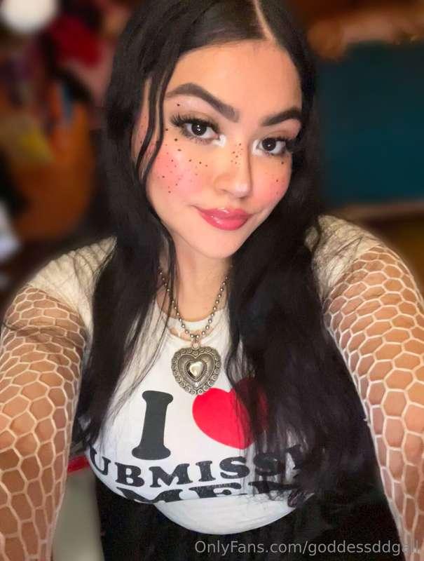 Just me and my hairy pussy 😊😍💋🥹🫶🏻😇