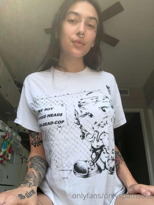 swipe thru to see the perky lil titties cum out to play👀✨💕