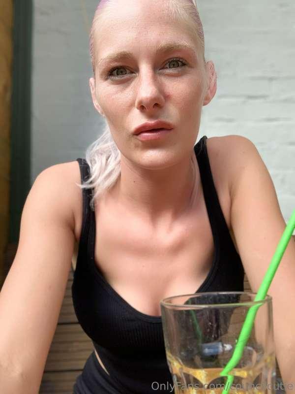 Good morning quick gym swim and sauna for me then I’ll be ho..