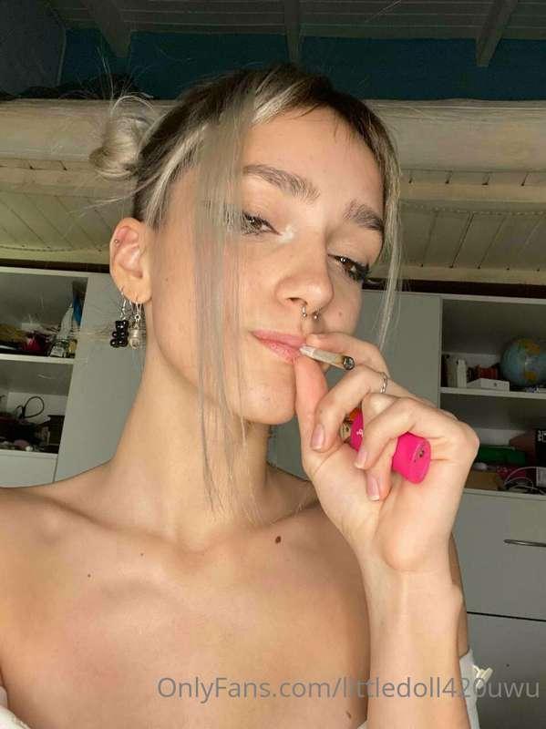 littledoll420uwu image #0