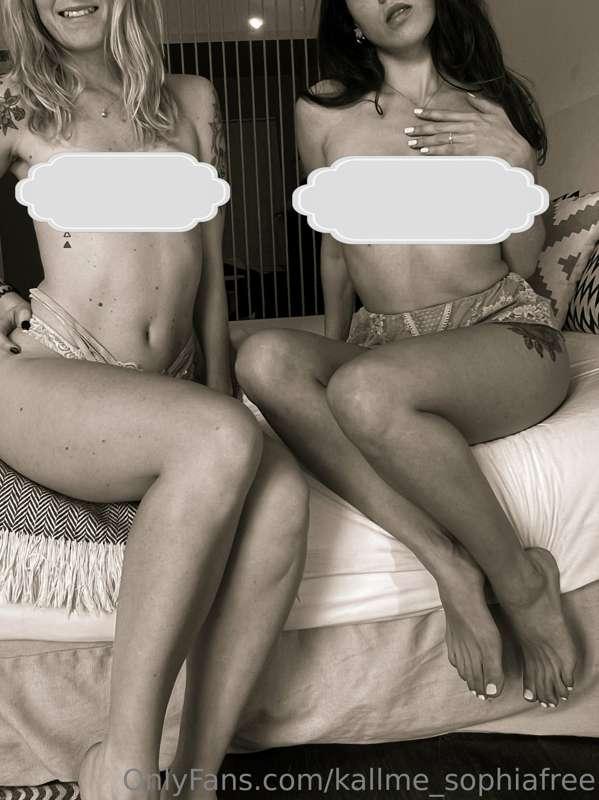 Me and this bombshell @gabrielasummers  love to be naked tog..