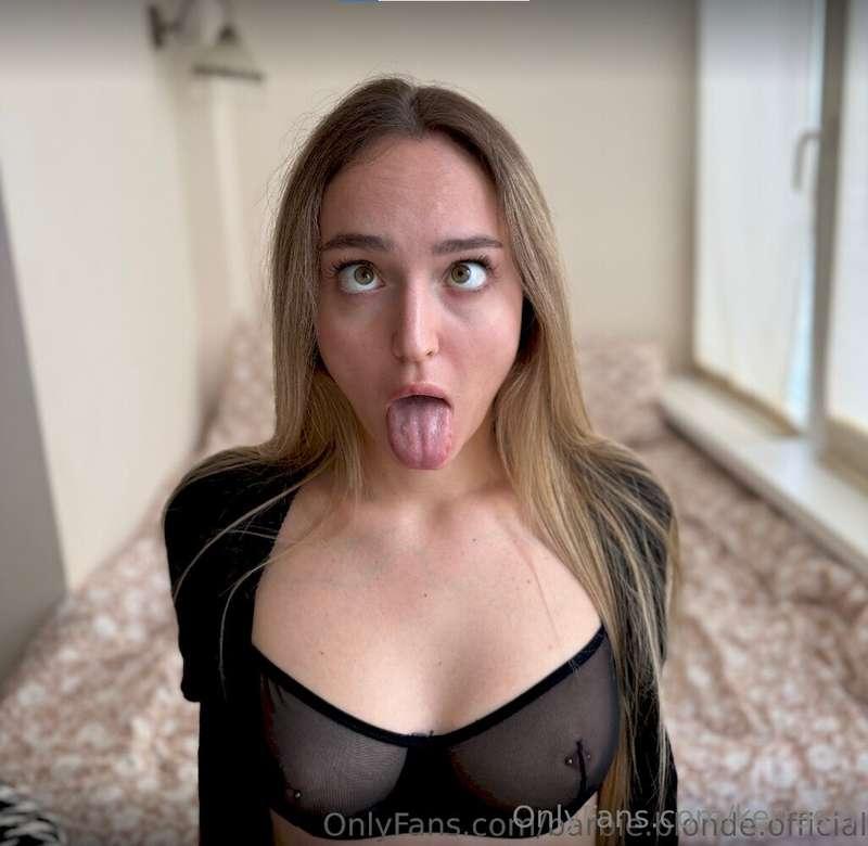 🔥FREE SUB NOW🔥💖 Ready for some fun? 😈 This cutie knows how t..