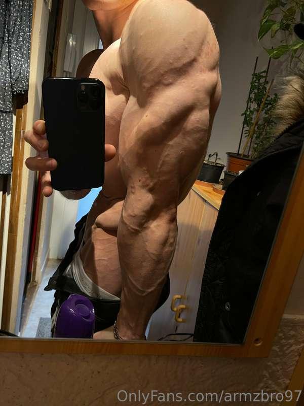armzbro97 main image