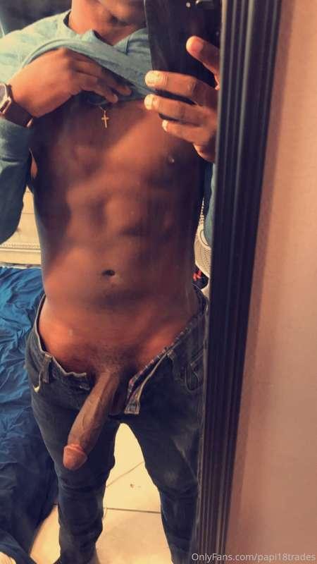 Check out these hot nudes I took 🤤