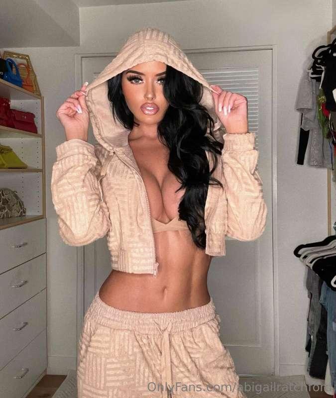 comfy fits are my favvv 😇
