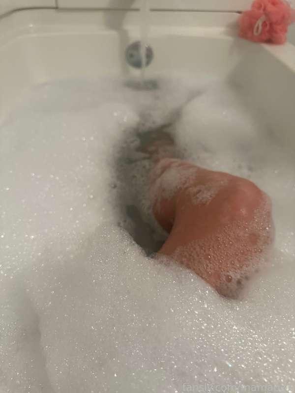 Join me sexy 😍