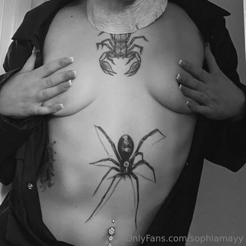 **halloween is cumming… you will be too 😈**