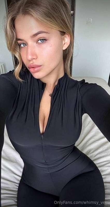 #  Amazing babe 😘🔥@dianasolar😘🔥
 wants to cum with you and s..