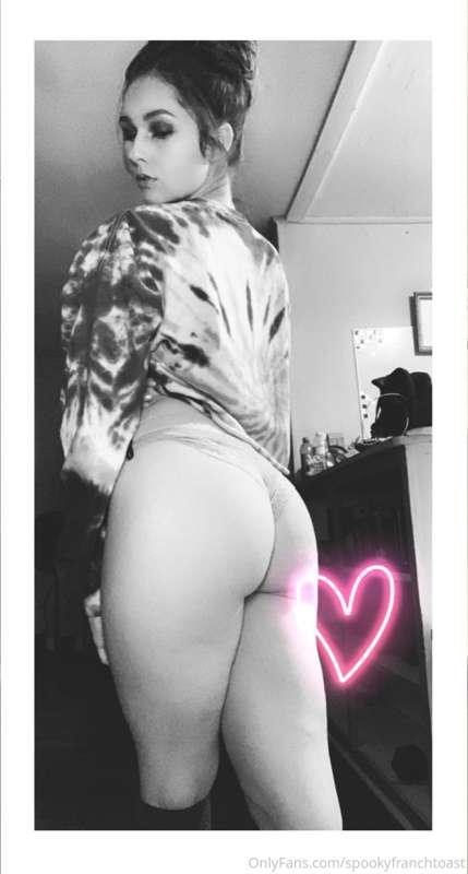I sent out a sloppy bj video this morning, if you didn’t get..