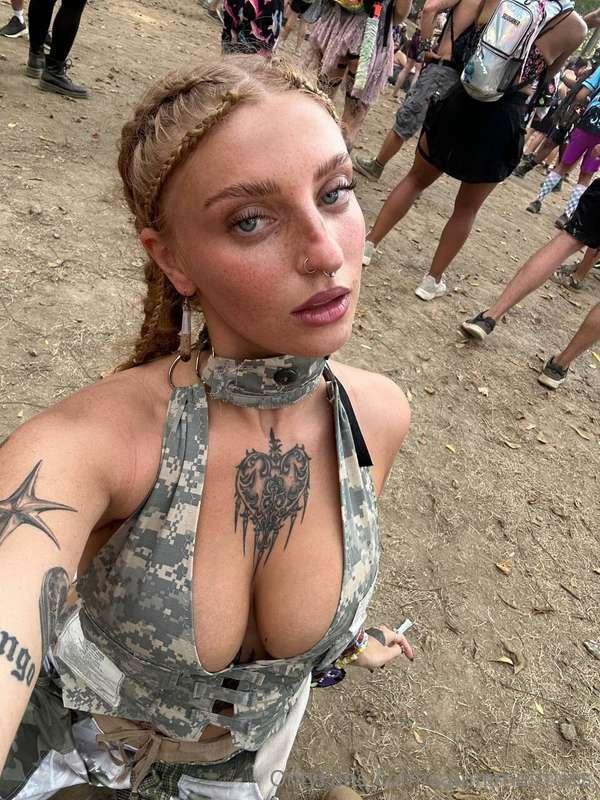 LOST LANDS FEST 2025 🦖🪩 stoked to show you more of my fits!!..