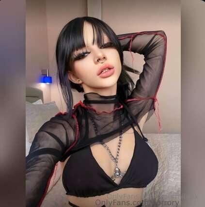 ## Subscribe @horrory for free today only 😍
## This girl @ho..