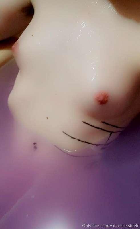 wanna take a bath w me?