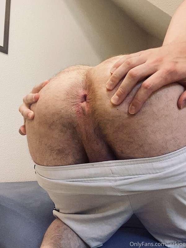 enter your cock here please