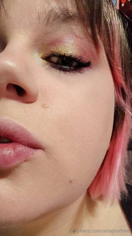 Can you tell I’m another year older? Nah sluts never age 🥵 