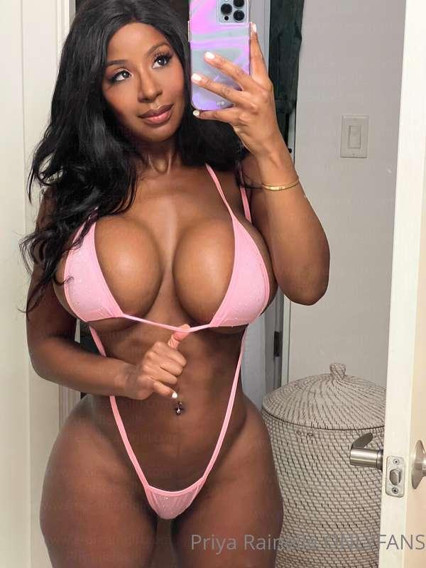 Trying on some new stuff..what do you think? 😊