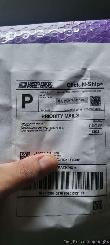 Got a little something from the famous @alexisfawx stay tune..