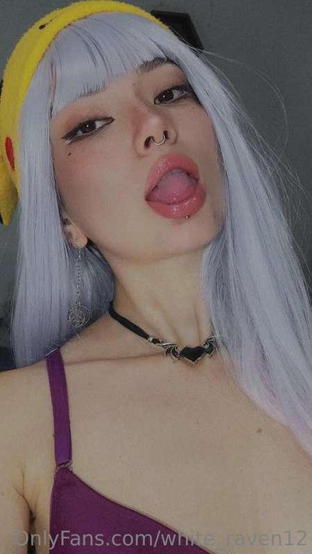 You have my permission to use me in your fantasies 😈