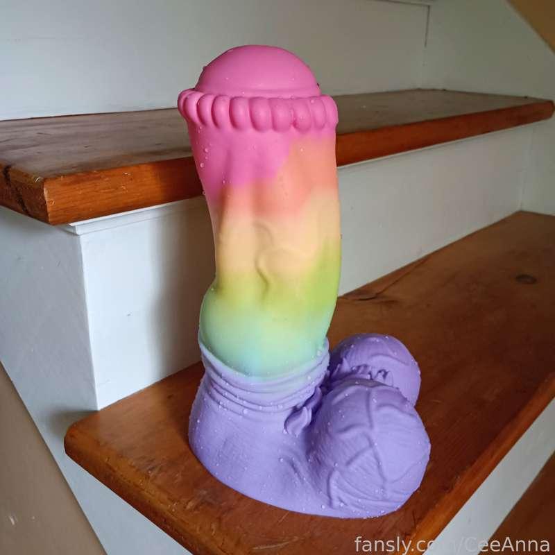 Just recieved XL Ranger from Nothosaur! 11" circumference on that head. 😂 Wanna see me try it out? 😉