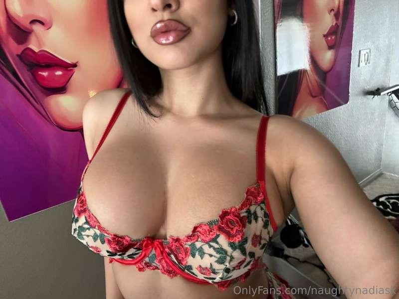 Lips everywhere 💋💋💋