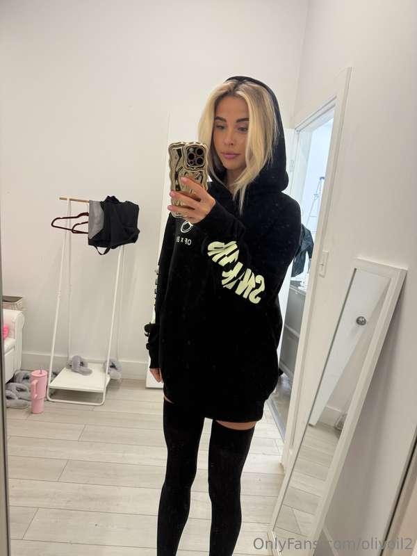 Comfy at home today 🥰 dm me 