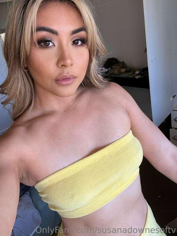 The rest of this shoot is in your DMs ..😉💕xx