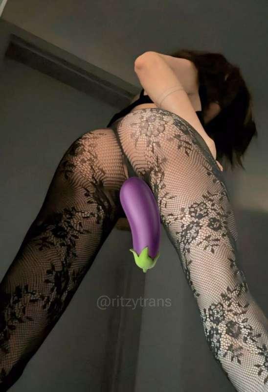 ## @ritzytrans  𝒊𝒔 𝒂 𝒃𝒆𝒂𝒖𝒕𝒊𝒇𝒖𝒍 𝑻𝒔 𝒒𝒖𝒆𝒆𝒏 𝒘𝒊𝒕𝒉 𝒉𝒊𝒈𝒉 𝒔𝒕𝒂𝒏𝒅𝒂𝒓𝒔 S..