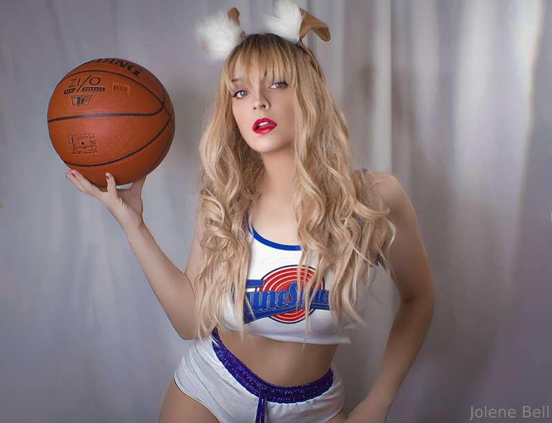 Lola 🐰