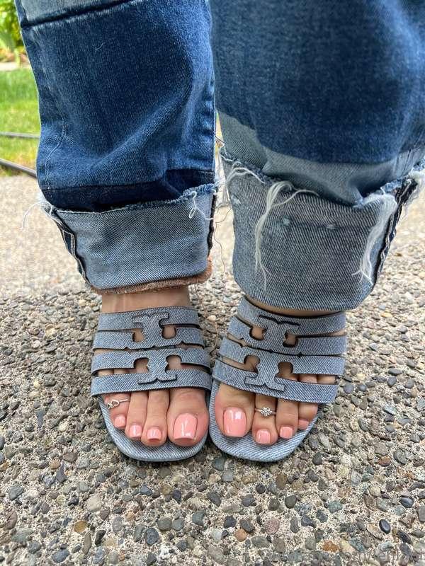 Another new pair of sandals 😍 something that’s not my usual ..