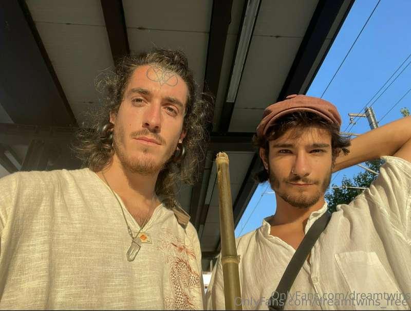 Would you let us be your boyfriends?