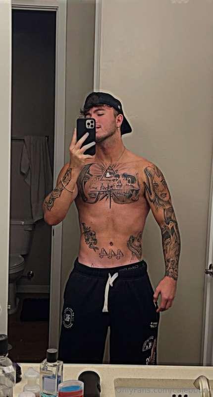 tell me what u fantasize about me?👅