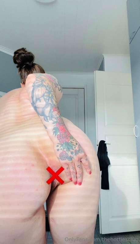 thehottiesclub image #0