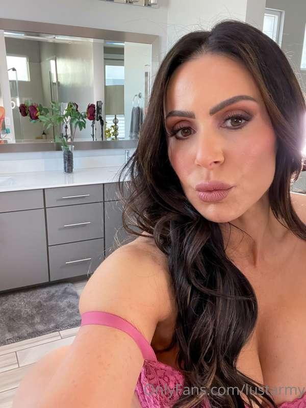 Did you know.. Tomorrows my BIRTHDAY!!?! 🎂🎂 

Lot's of fun s..