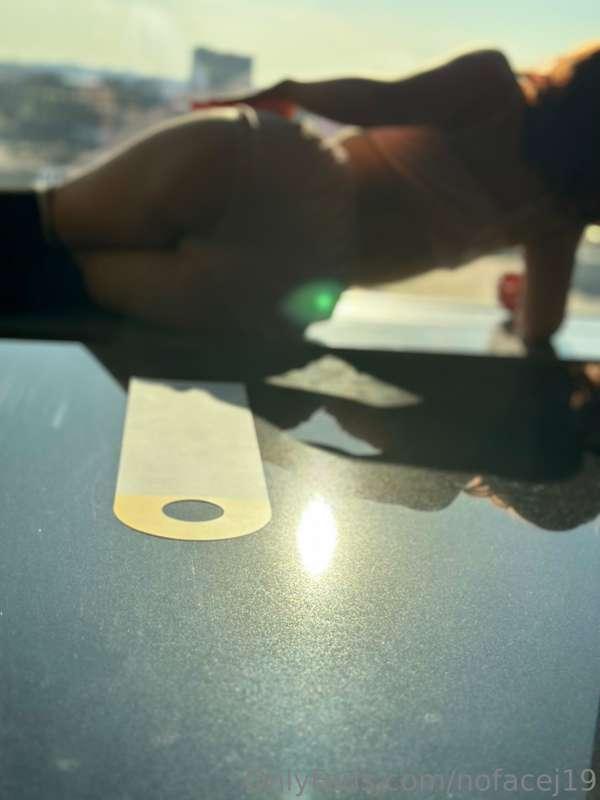 Let’s watch the sun set together