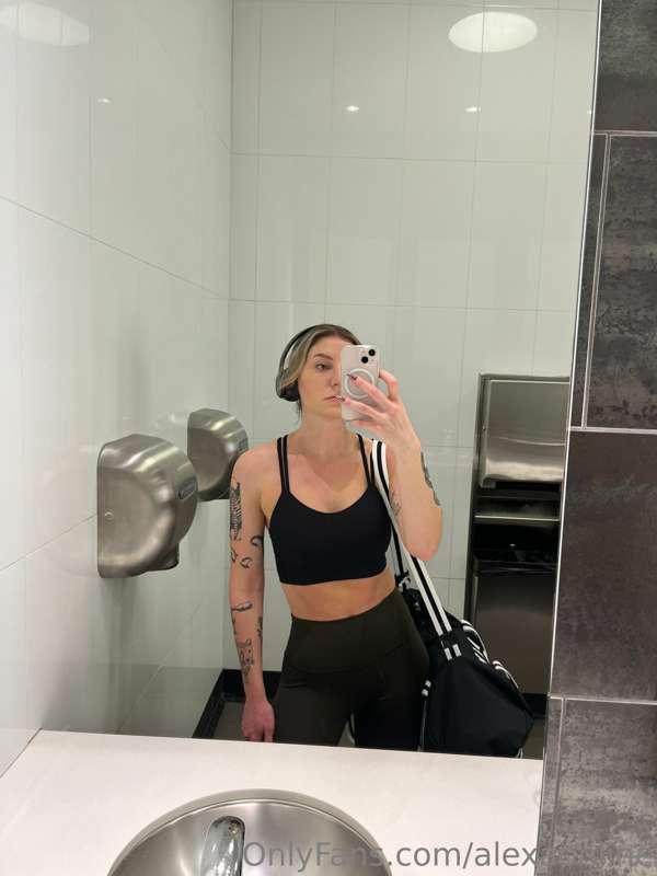 WOULD ANYONE LIKE TO FUND MY EQUINOX MEMBERSHIP I FEEL UGLY ..