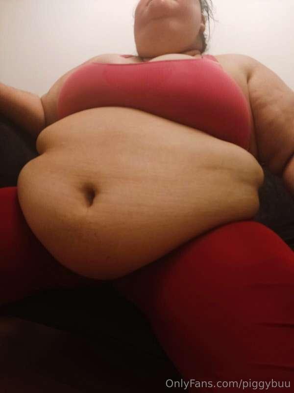 Belly, tits, rolls or double chin?🤔