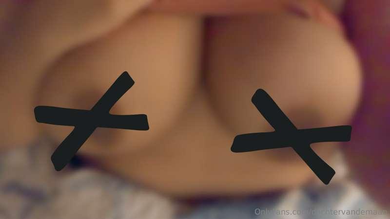 Si quieres ver este videito 🤤 suscribete a mi cuenta premium..