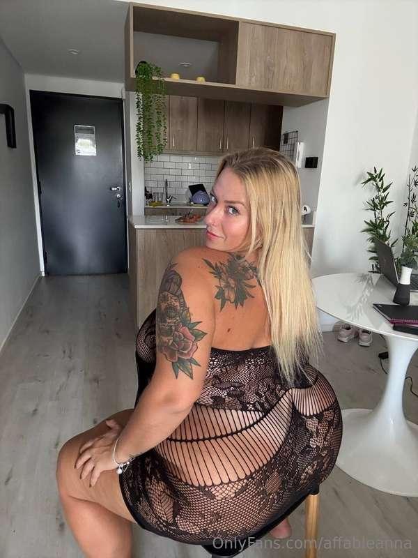 do you like it from the back? 💋showing a little tongue, a wh..