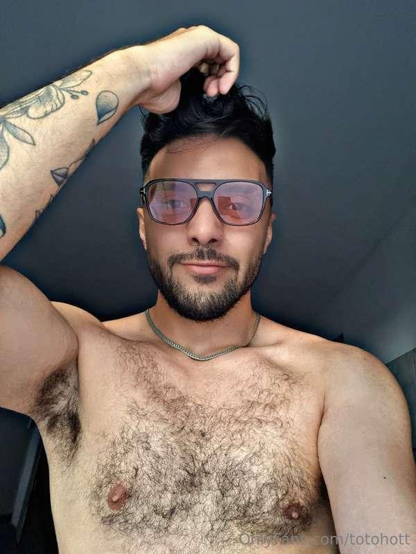 🔝🚨FREE @lobito2026 🚨🔝 Look at this little furry wolf, he is ..