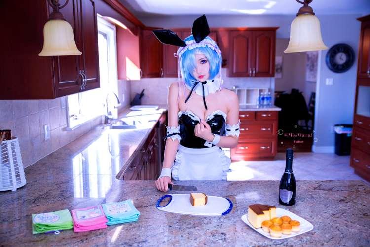 Rem is preparing food for u! Rewards might be sent out on 8th!